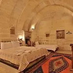 El Nazar And Cave Otel