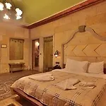 Otel El Nazar And Cave 2*
