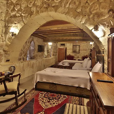 El Nazar And Cave 2*