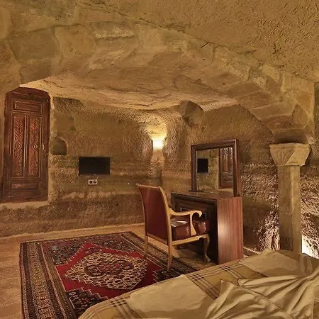 El Nazar And Cave Hotel 2*