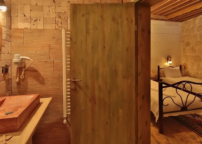 El Nazar And Cave Göreme