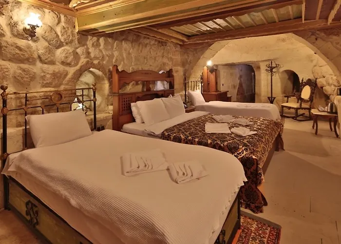 El Nazar And Cave Göreme