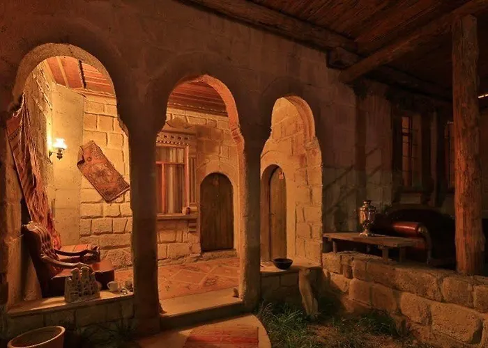 Otel El Nazar And Cave