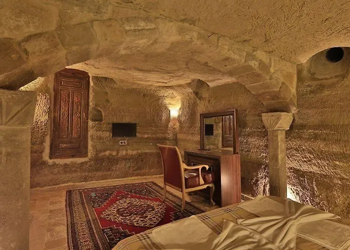 El Nazar And Cave Otel 2*