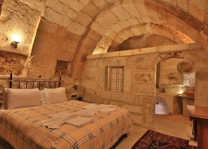 El Nazar And Cave Otel