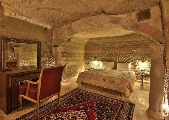Otel El Nazar And Cave