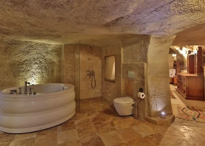 Otel El Nazar And Cave