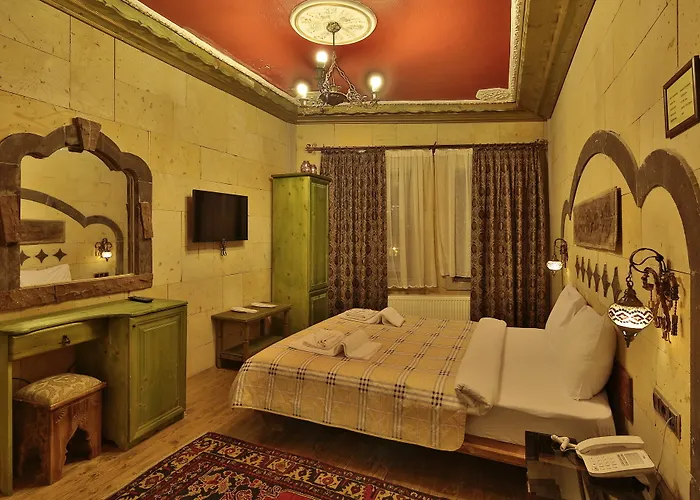 El Nazar And Cave Otel 2*